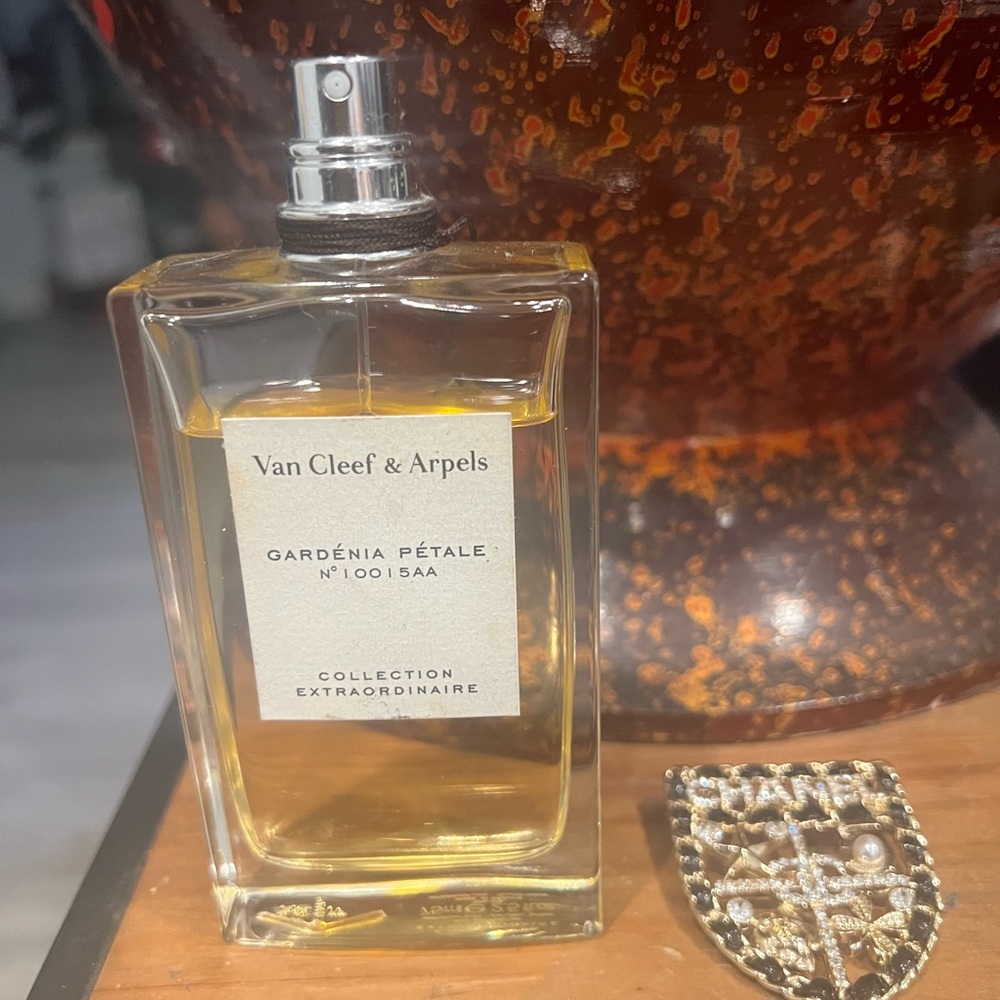 Van Cleef & Arpels Gardenia Petale perfume